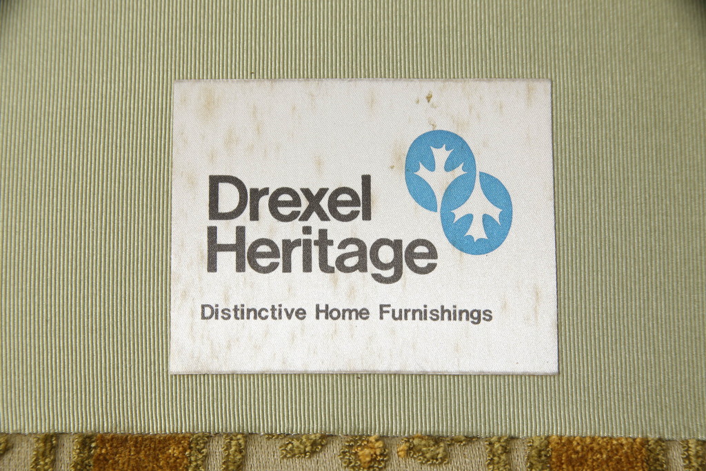 中古　DREXEL HERITAGE(ドレクセルヘリテイジ)　Upholstery(アップホルスタリー)　ホテルのようなラグジュアリーな空間演出が叶う3人掛けソファ(アームソファ、3Pソファ、三人掛け)(R-065959)