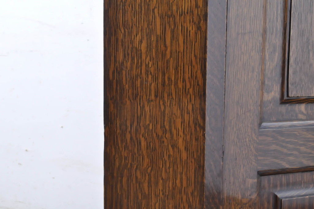 イギリスアンティーク　Lloyd’s Antiques(ロイズ・アンティークス)取り扱い　アールデコ　オーク材の杢目が美しいシンプルなコーナーホールローブ(ワードローブ、収納棚、洋服タンス、クローゼット、英国)(R-065869)