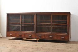 ヴィンテージ家具　北欧ビンテージ　おしゃれで大きなカップボード(サイドボード・ハイボード・キャビネット)