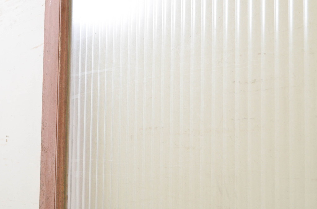 アンティーク建具　ペイント仕上げ限定　昭和レトロな雰囲気を高める銀モールガラス入り引き戸1枚(ガラス戸)(R‐071896)