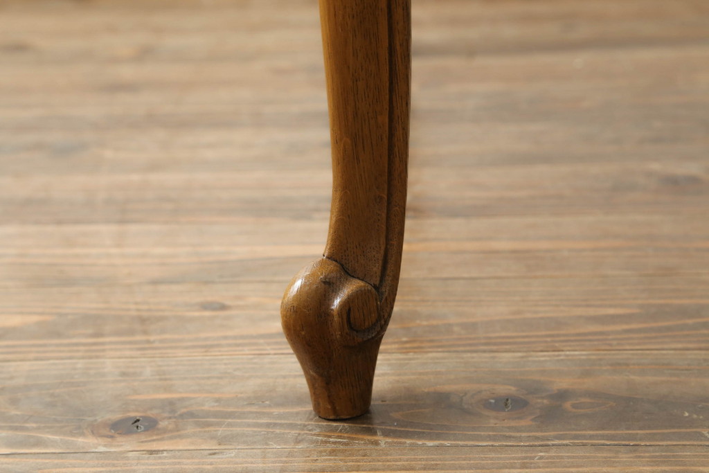 フランスアンティーク　オーク材　すらっと伸びた猫脚が上品なパーケットリーエクステンションテーブル(ダイニングテーブル、4人掛け、6人掛け、食卓)(R-074103)