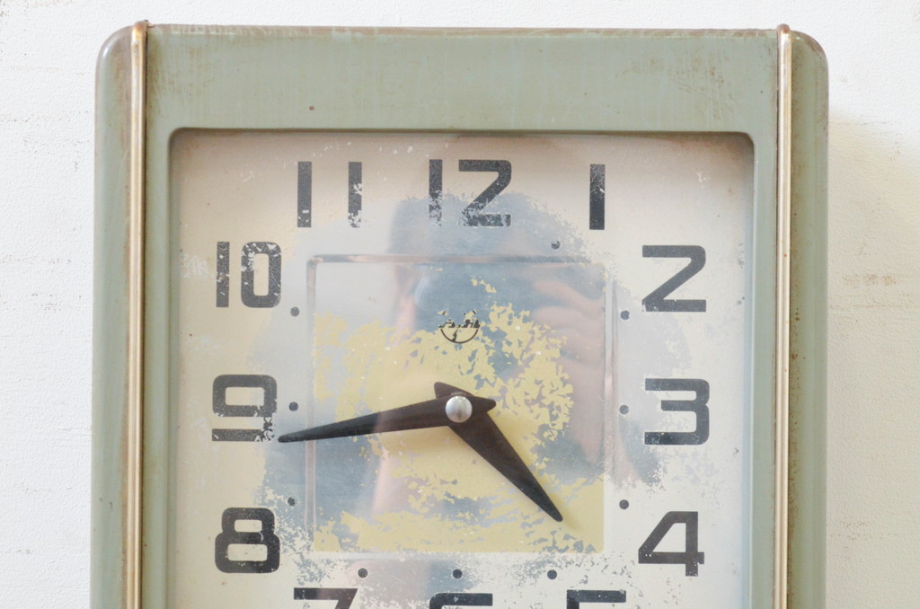 和製アンティーク　National(ナショナル)　トランジスタクロック　レトロなデザインと色合いがおしゃれな掛け時計(柱時計、古時計、振り子時計)(R-072242)