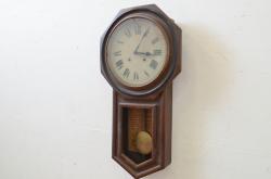 アンティーク時計　ドイツ製　JUNGHANS(ユンハンス)社　重厚感あるクラシカルなデザインが目を惹く掛け時計(振り子時計、柱時計、古時計)(R-072435)