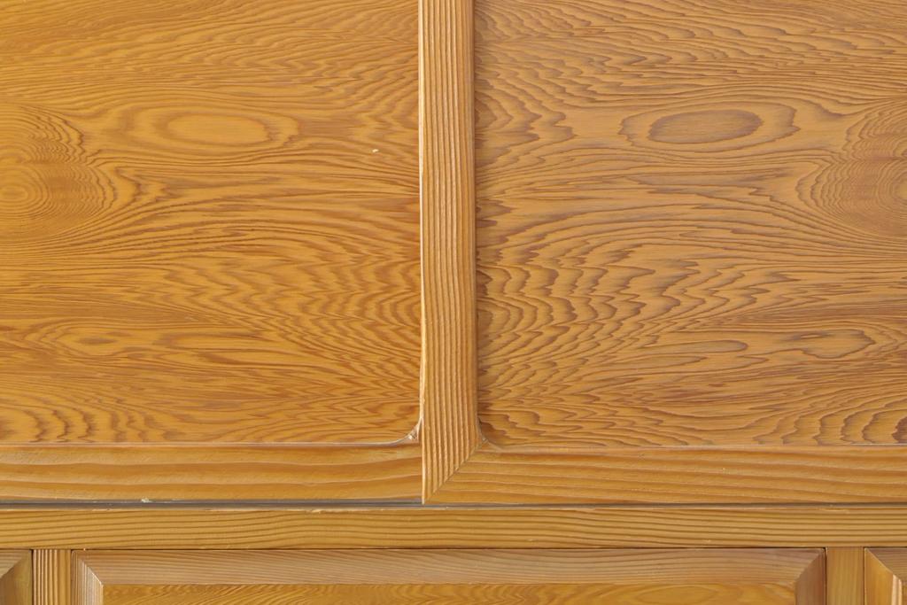 中古　民芸家具　屋久杉を贅沢に使用した木の温もりあふれる重ね箪笥(衣装箪笥、引き出し、チェスト)(R-055684)