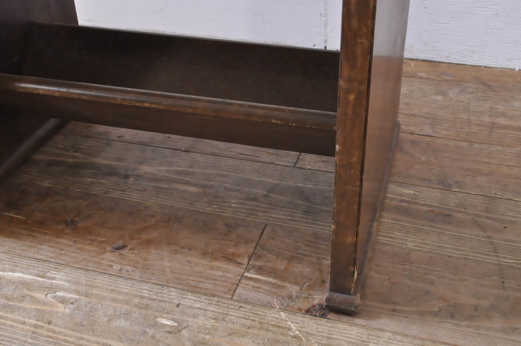和製ビンテージ　ブナ材の趣ある風合いがレトロな印象のスツール(椅子、イス、サイドテーブル、ヴィンテージ)(R-065937)