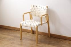 中古　arflex(アルフレックス)　NT(エヌティー)　革を編み込んだデザインが個性的なアームチェア(定価約8万6千円)(ダイニングチェア、椅子、イス)(R-053548)