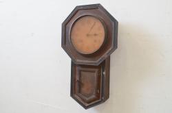 アンティーク時計　ドイツ製　JUNGHANS(ユンハンス)社　重厚感あるクラシカルなデザインが目を惹く掛け時計(振り子時計、柱時計、古時計)(R-072435)