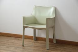 イギリスアンティーク　ウォールナット材　クラシカルな佇まいが魅力のキャスター付き1人掛けソファ(アームソファ、ラウンジチェア、サロンチェア、椅子、イス、英国)(R-065671)