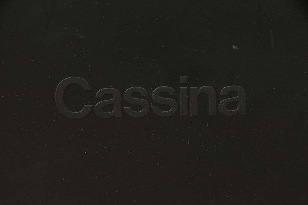 中古　Cassina(カッシーナ)　413　CAB(キャブ)　MARIO BELLINI(マリオベリーニ)　本革(レザー)　シンプルモダンな空間づくりに活躍するアームチェア(ダイニングチェア、椅子、イス)(定価約38万5千円)(R-073553)