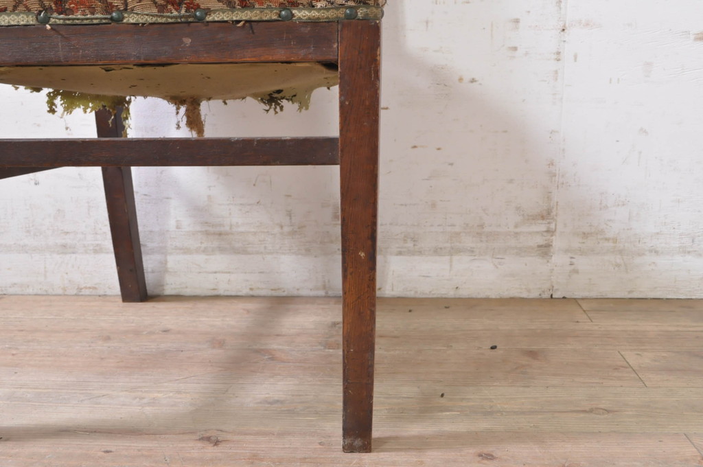 和製アンティーク　ナラ(楢)材　クラシカルな雰囲気を醸し出すチェア(ダイニングチェア、椅子、イス、いす)(R-072064)