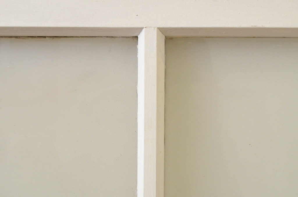 アンティーク建具　ペイント仕上げ限定　レトロな空間づくりにおすすめなガラス戸1枚(引き戸)(R-071923)