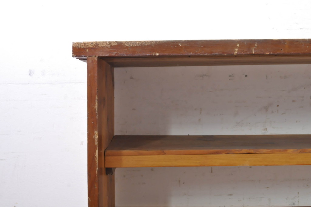 和製アンティーク　古い木味が魅力のシンプルなオープン棚(飾り棚、本棚、ブックシェルフ、オープンラック、ディスプレイラック)(R-071948)