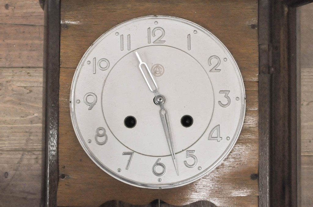和製アンティーク　愛知時計電機(アイチ、AICHI)　AC TRADE MARK(トレードマーク)　シルバーデザインの文字盤が素敵な掛け時計(柱時計、古時計、振り子時計)(R-072451)