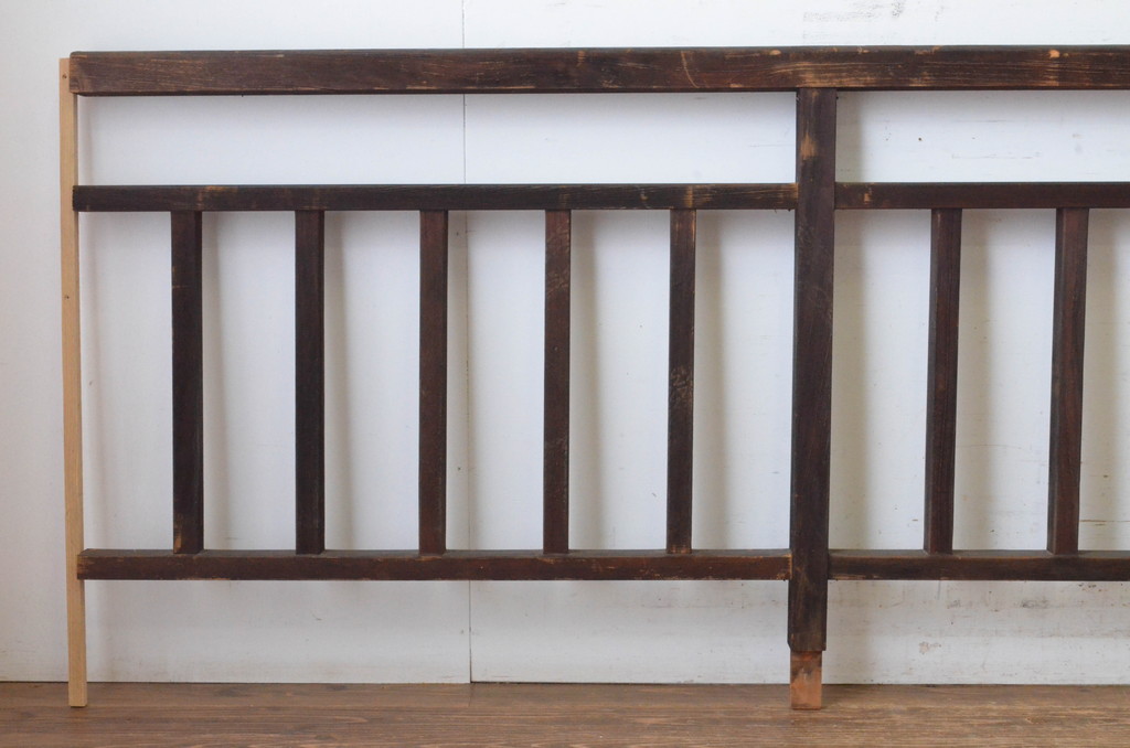 和製アンティーク　昭和初期　立派な古いお屋敷で使われていた幅約3.8メートルの手すり(手摺、柵、欄干、木製フェンス)(R-065274)