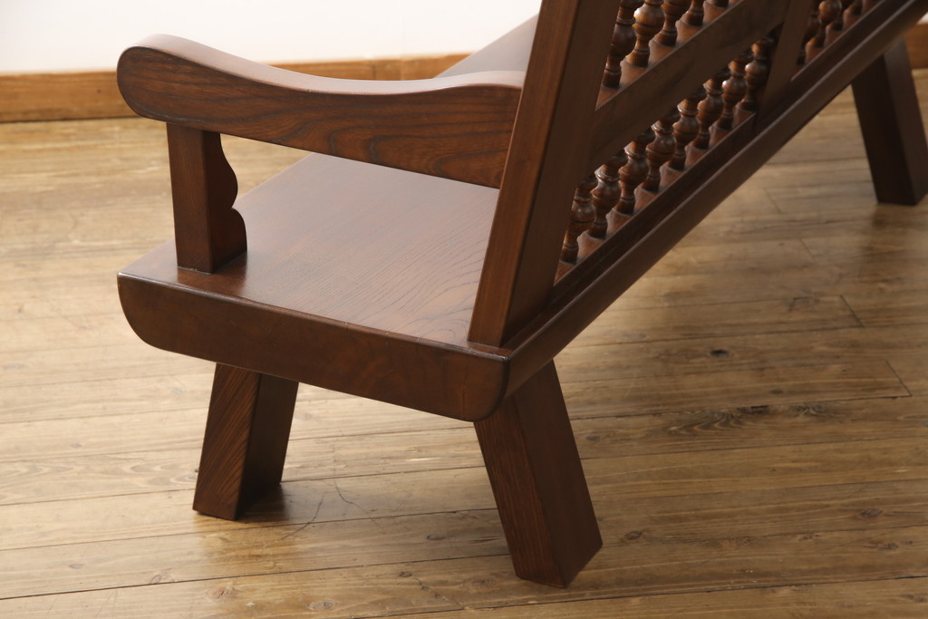 【セミオーダー家具実例】スピンドルバックベンチを、お客様のご要望に合わせて元の木色をベースに仕上げました。(長椅子、木製ベンチ)