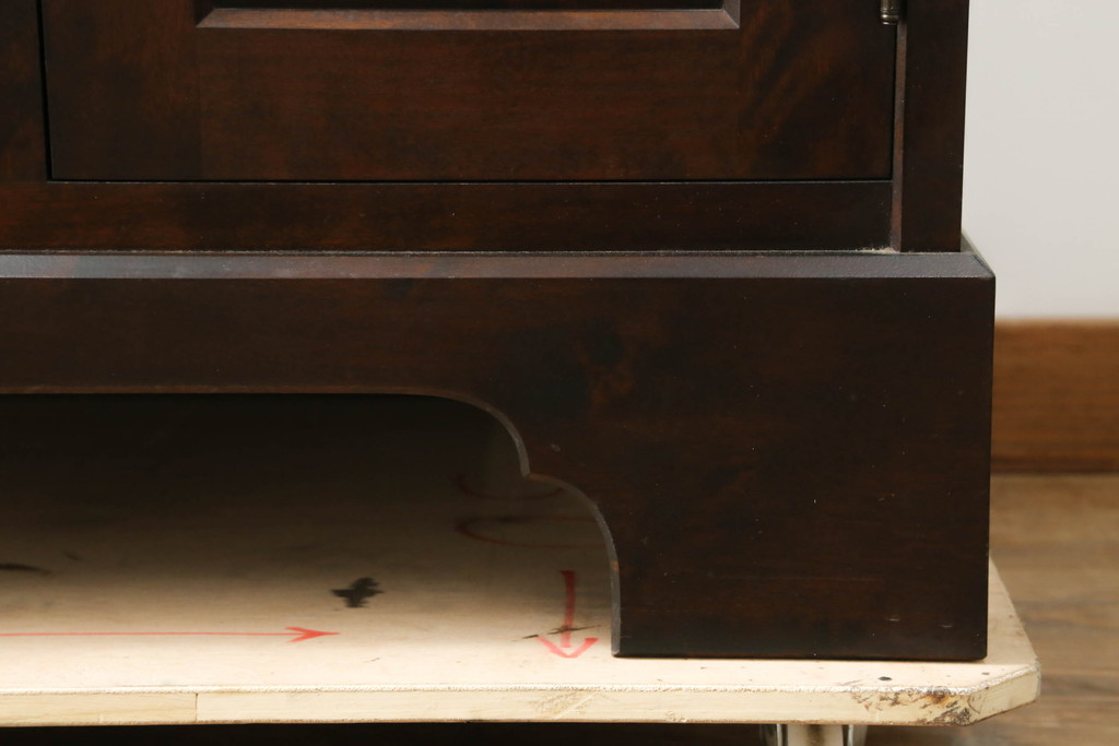 中古　北海道民芸家具　上品な雰囲気漂うビューローブックケース(ライティングビューロー、簿記机、引き出し、ブックシェルフ、本棚、飾り棚、収納棚、戸棚、ワークデスク、在宅ワーク、在宅用)(R-074555)