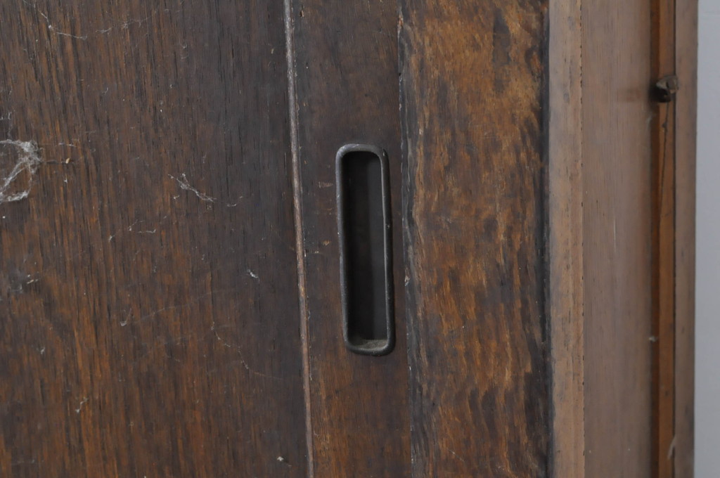 和製アンティーク　希少デザイン　ナラ(楢)材　レトロ　古い木味が魅力の薄型カウンターテーブル(サイドボード、サイドキャビネット、収納棚、戸棚、引き出し)(R-072706)