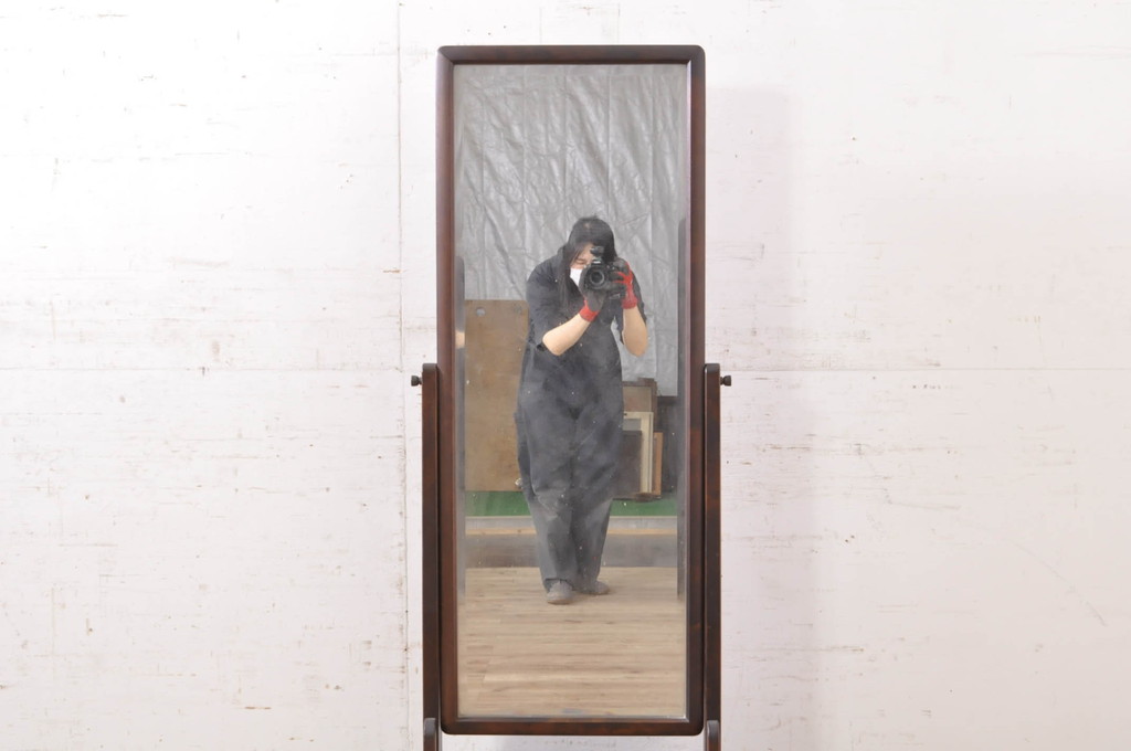 和製ビンテージ　北海道民芸家具　シックな色合いが上品な印象のスタンドミラー(鏡、姿見、ヴィンテージ)(R-072057)