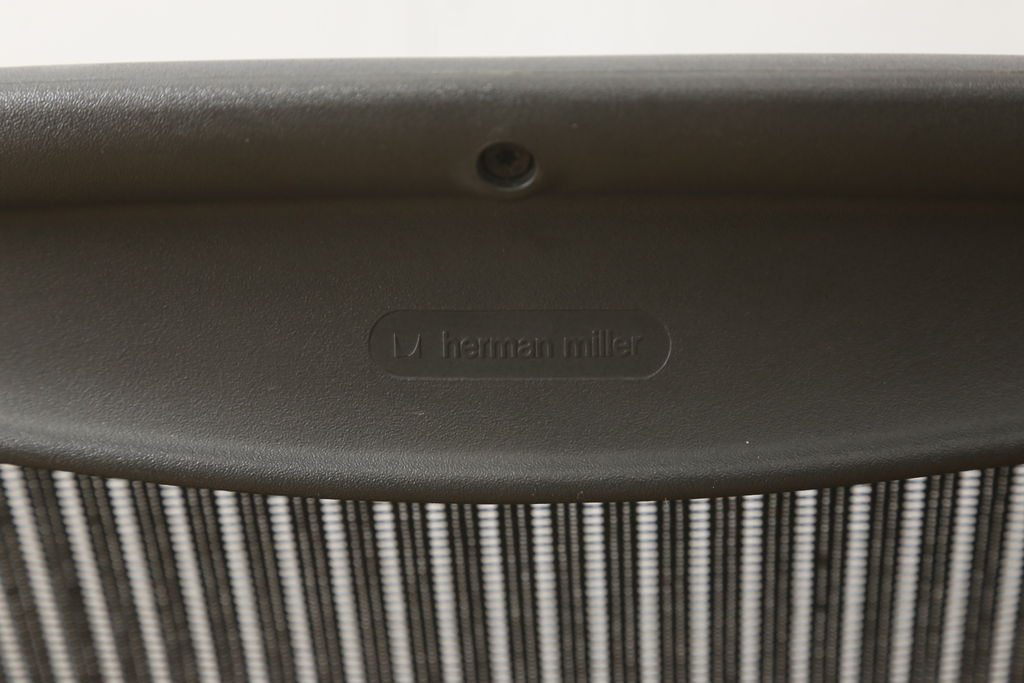 中古　Hermanmiller(ハーマンミラー社)　Bサイズ　座り心地を追求したアーロンチェア(オフィスチェア、アームチェア、ワークチェア)(R-058593)