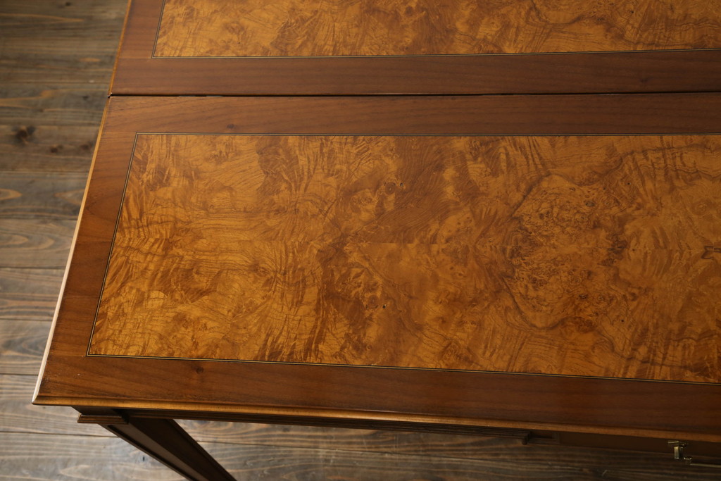 中古　イタリア高級家具　メデア(Medea)　華奢なデザインがエレガントな雰囲気を醸し出す2Wayコンソールテーブル(ダイニングテーブル、サイドテーブル、拡張式テーブル、作業台)(R-069228)