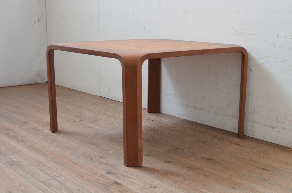 和製ビンテージ　天童木工(Tendo)　木の温もりを感じるシンプルなデザインのローテーブル(座卓、センターテーブル、リビングテーブル、ヴィンテージ)(R-072597)