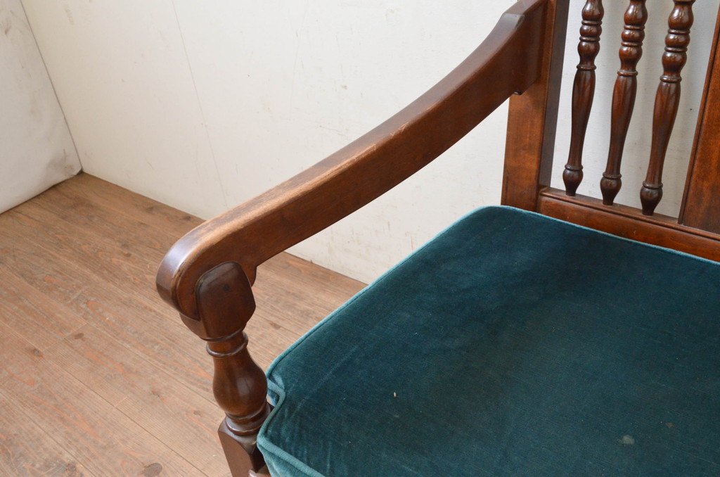 中古　松本民芸家具　洋館に似合う佇まいのD型布張り椅子(アームチェア、1人掛けソファ)(R-072965)