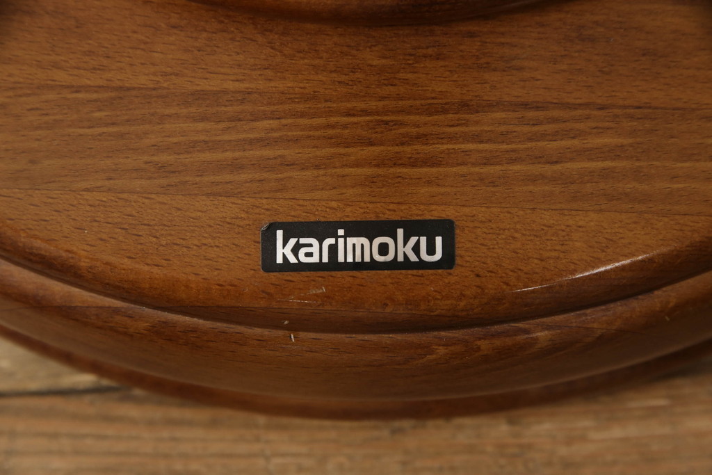 中古　カリモク家具(karimoku)　クラシカルな雰囲気を醸し出すポールハンガー(ホールハンガー、コートハンガー、帽子掛け、店舗什器)(R-066538)