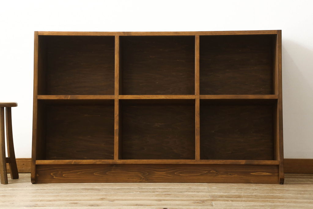 【オーダー家具実例】台形斜め本棚を新規製作!当店商品のデザイン・色味を参考にご希望サイズで製作しました。(ブックシェルフ、ロッカー、飾り棚、収納棚、図書館本棚)