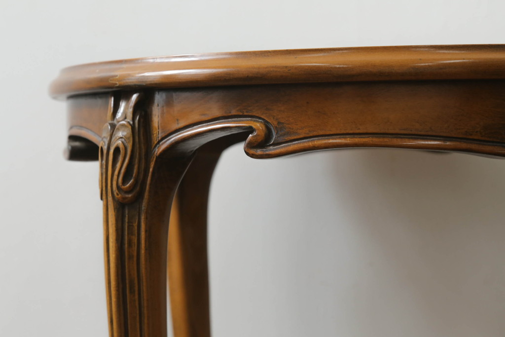 中古　美品　イタリア高級家具　メデア(Medea)　品のある佇まいが美しいガラストップサイドテーブル(コーヒーテーブル、ラウンドテーブル、花台、飾り台)(R-074660)