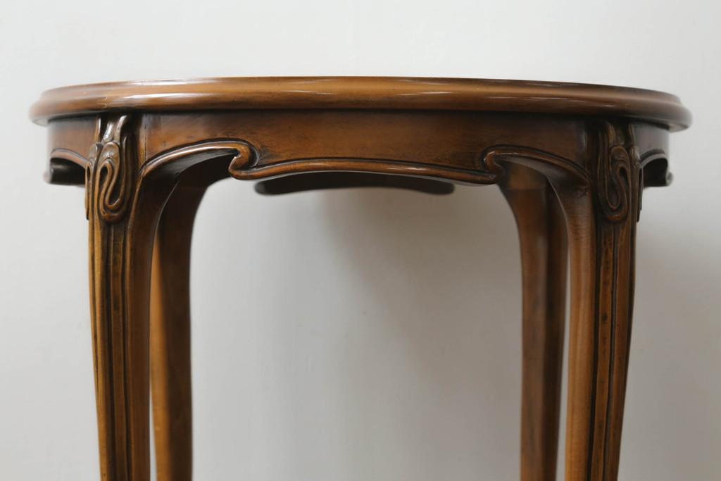 中古　美品　イタリア高級家具　メデア(Medea)　品のある佇まいが美しいガラストップサイドテーブル(コーヒーテーブル、ラウンドテーブル、花台、飾り台)(R-074660)