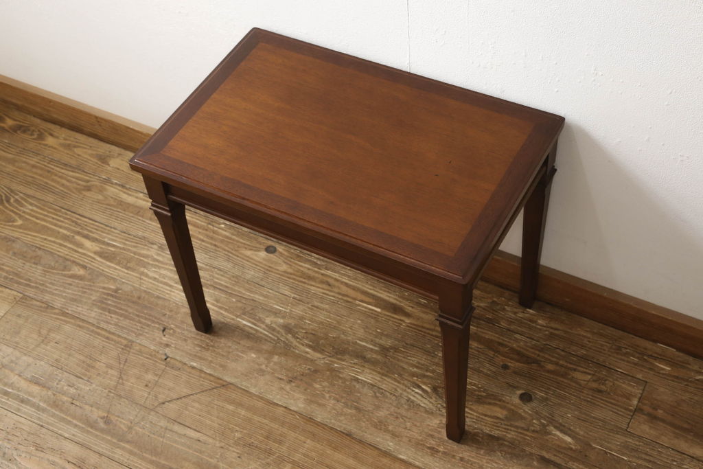和製ブランド家具　ビンテージ　maruni(マルニ)　優雅な雰囲気の漂うサイドテーブル(ヴィンテージ、コーヒーテーブル、ローテーブル、飾り台)(R-060320)