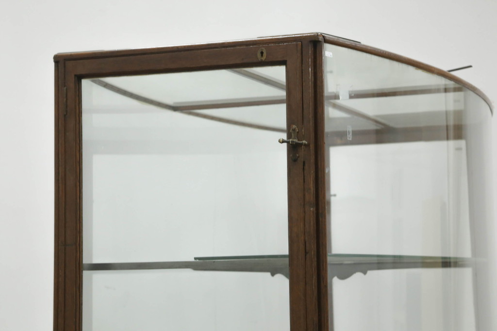 イギリスアンティーク　特大　曲げガラス　シンプルなデザインで取り入れやすいショーケース(ガラスケース、Gケース、ディスプレイケース、コレクションケース、キャビネット、飾り棚、陳列棚、店舗什器、英国)(R-074687)