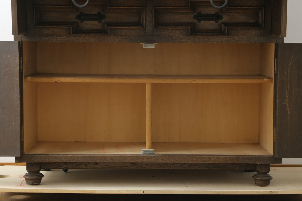 和製ビンテージ　神戸洋家具　オーク材　特徴あるデザインが素敵なライティングビューロー(ワークデスク、簿記机、収納棚、戸棚、在宅用、在宅ワーク用、引き出し、ヴィンテージ)(R-074743)