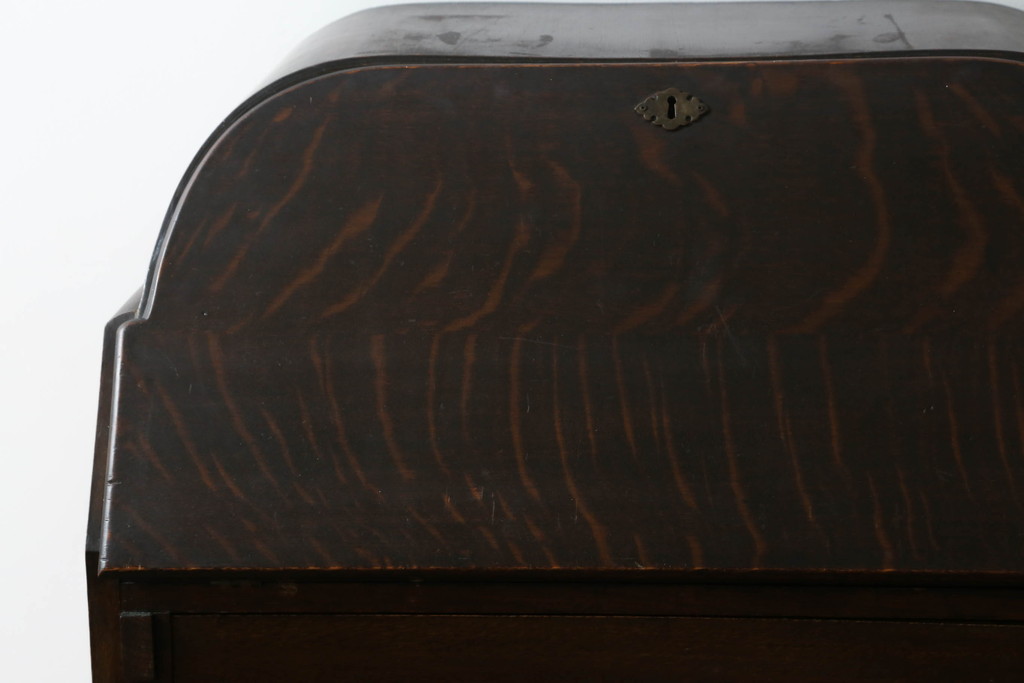 イギリスアンティーク　アールデコデザイン　オーク材　落ち着いた佇まいのライティングビューロー(簿記机、ワークデスク、引き出し、サイドチェスト、在宅用、在宅ワーク用、英国)(R-074692)
