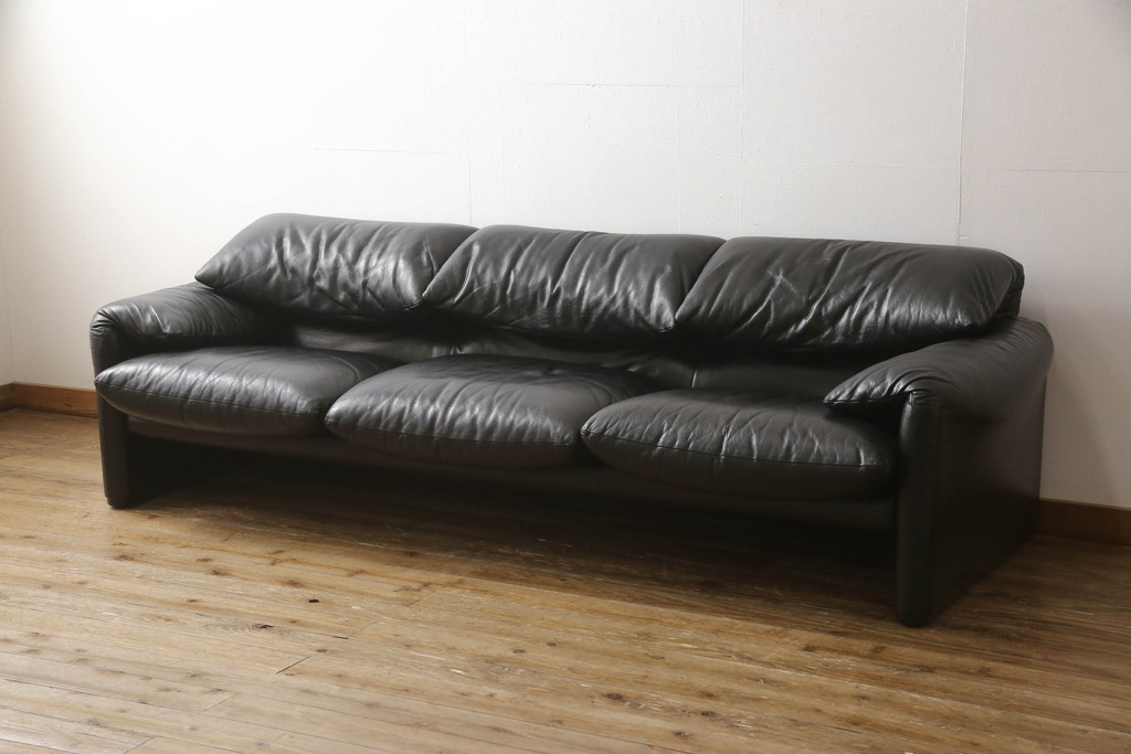 買取】Cassina(カッシーナ) MARALUNGA(マラルンガ) 675 本革 3人掛けソファを買取りました。(定価約200〜243万円) |  ラフジュ工房