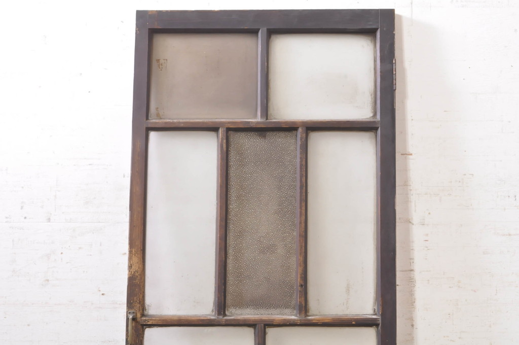 アンティーク建具　ノスタルジックな雰囲気漂う小さなガラス扉1枚(窓、木製扉、ドア)(R-073580)