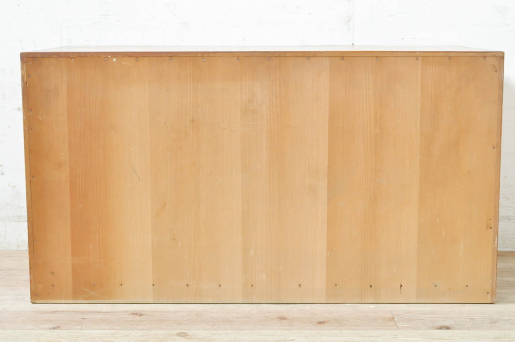 和製アンティーク　シンプルなデザインで取り入れやすい総欅(ケヤキ)材の横長小引き出し(ローチェスト、小物収納、書類ケース)(R-072783)