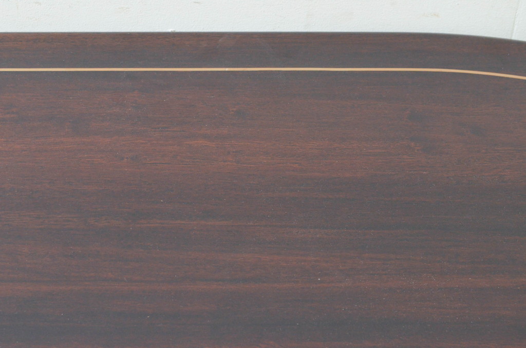 和製ビンテージ　唐木材　オーバル型がやわらかな雰囲気を醸し出すダイニングテーブル(4人掛け、6人掛け、食卓、ヴィンテージ)(R-073700)