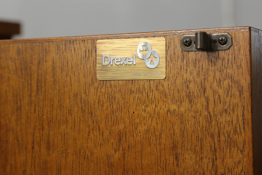 中古　美品　DREXEL HERITAGE(ドレクセルヘリテイジ)　FRANCHESCA(フランチェスカ)シリーズ　拡張しきの天板が付いたサイドボード(サーバー、カウンター、収納棚)(R-074685)
