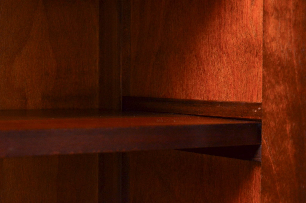 中古　美品　松本民芸家具　落ち着きのある佇まいが魅力的なサイドボード(収納棚、戸棚、飾り棚、食器棚、サイドキャビネット)(R-073710)