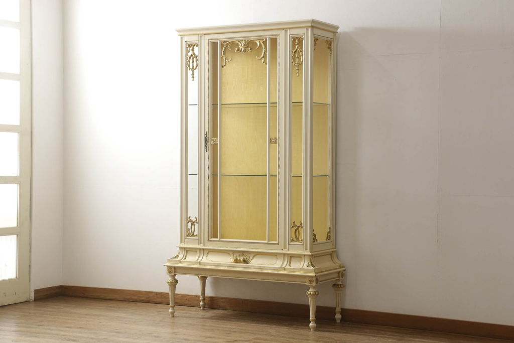 中古 イタリア高級輸入家具 ゴールドの装飾がエレガントな雰囲気を ...