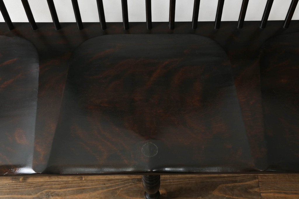 中古　松本民芸家具　♯513型長ウインザーチェア　クラシカルな佇まいのウィンザーベンチ(長椅子、3人掛けベンチ、ウィンザーチェア)(定価約39万円)(R-072108)