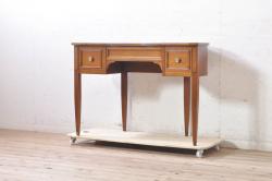 イギリスアンティーク　オーク材　細やかな彫刻が美しいサイドキャビネット(戸棚、収納棚、コンソールテーブル)(R-059570)