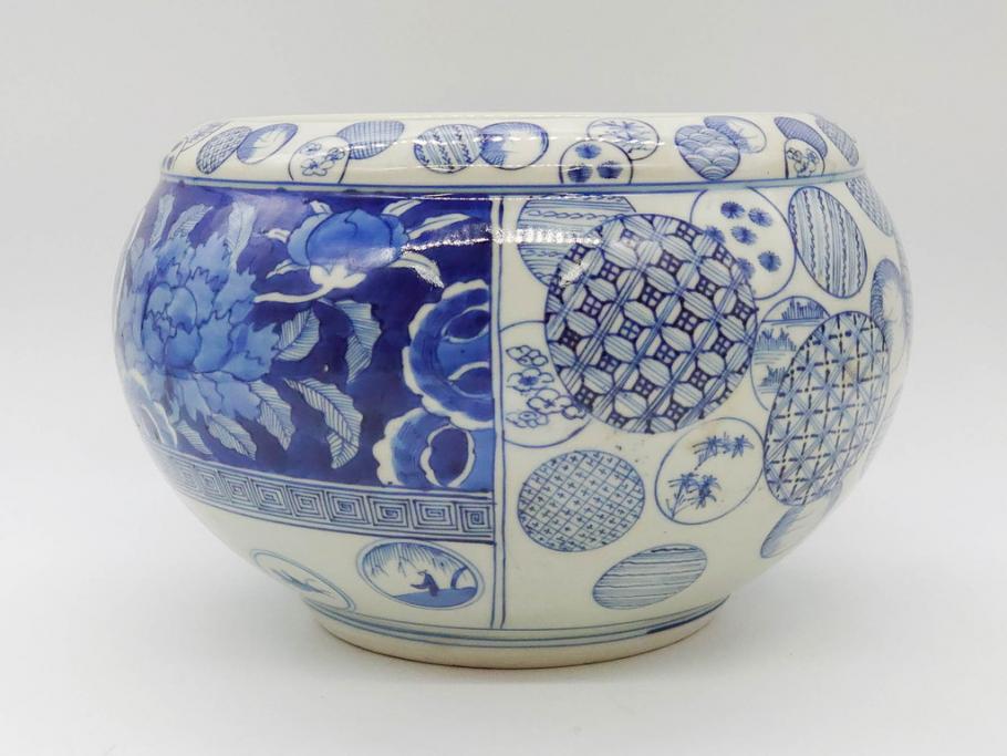 江戸期　上手物　古伊万里　染付　窓絵　丁寧に描かれた様々な絵柄が素敵な鉢(深鉢)(R-075235)