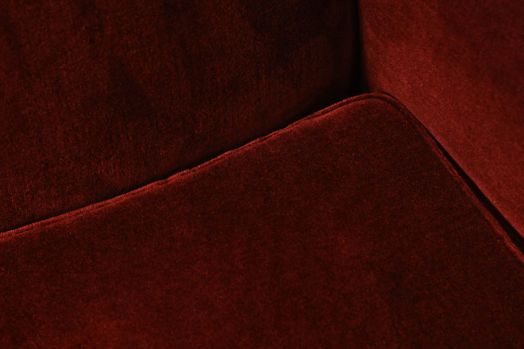 和製ビンテージ　シックな赤色が大人の雰囲気を醸し出す3人掛けソファ(三人掛けソファ、3P、ヴィンテージ)(R-054290)