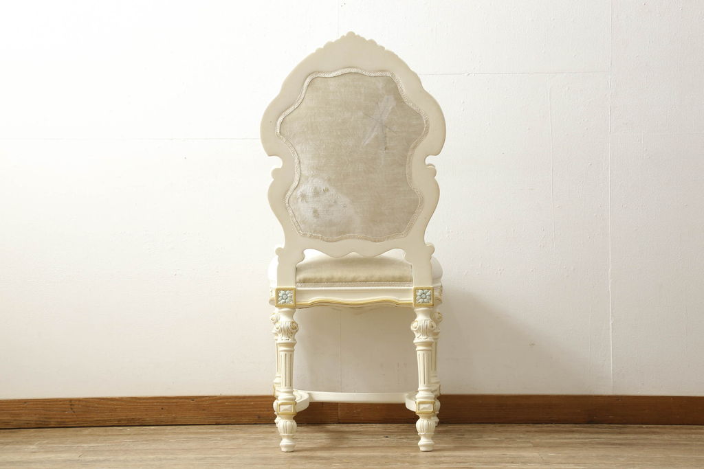 中古　美品　イタリア高級家具　SILIK(シリック)　FIDIAシリーズ　ロココ調　細部まで凝った造りが美しいダイニングチェア(定価約50万円)(椅子、イス、サロンチェア)(R-060293)