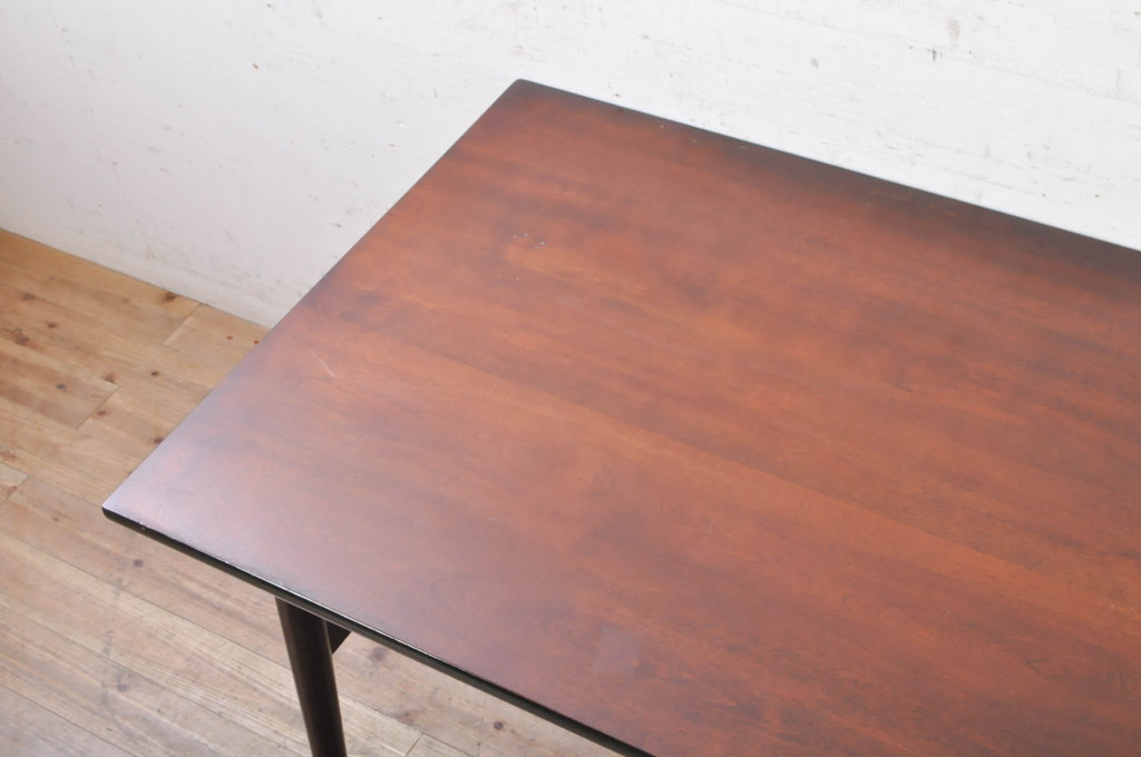 和製ビンテージ　松本民芸家具　塗り直しあり　シンプルなデザインが取り入れやすいダイニングテーブル(食卓、2人掛け、4人掛け、作業台、ヴィンテージ)(R-072851)