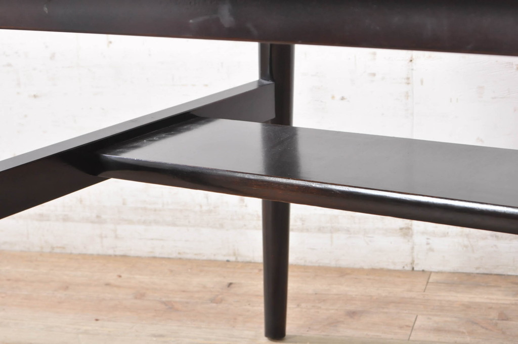 和製ビンテージ　松本民芸家具　塗り直しあり　洗練された佇まいが上品な棚付きダイニングテーブル(食卓、2人掛け、4人掛け、作業台、ヴィンテージ)(R-072852)