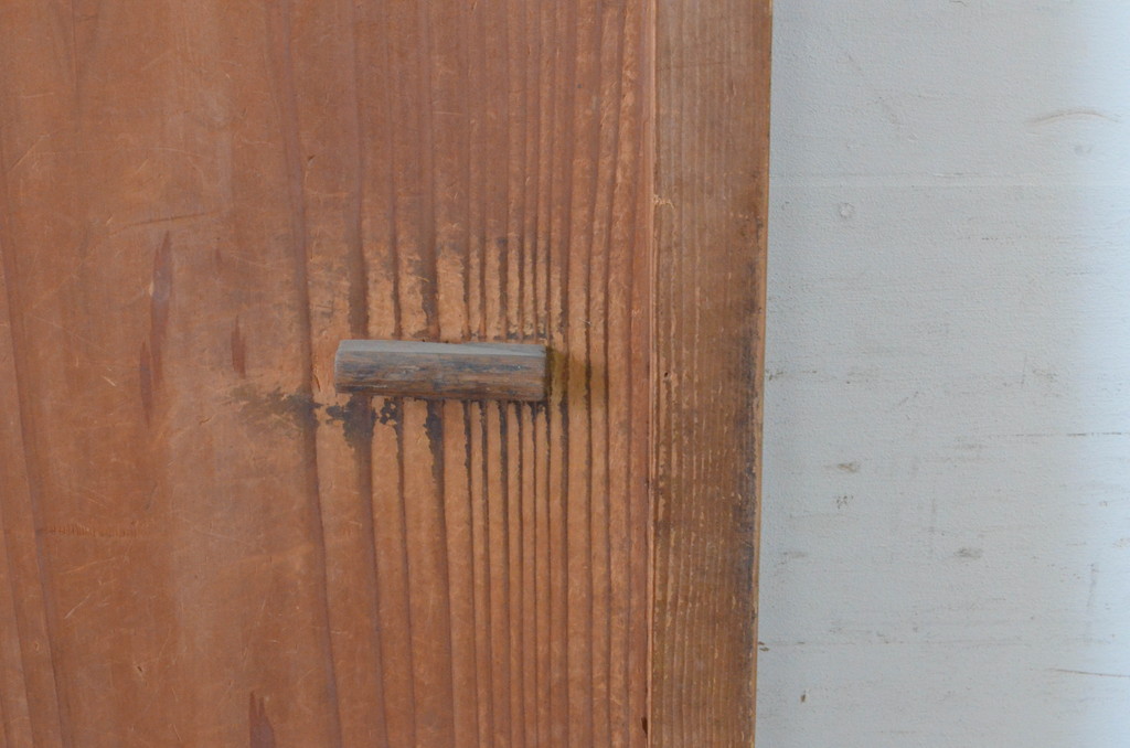 アンティーク建具　趣ある木の風合いア魅力的な舞良戸1枚(まいらど、扉、ドア、板戸)(R-065477)
