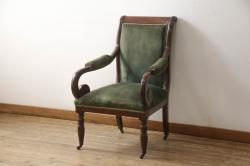 アンティーク家具　イギリスアンティーク　味わい深いデザインのアームチェア(ダイニングチェア、椅子)
